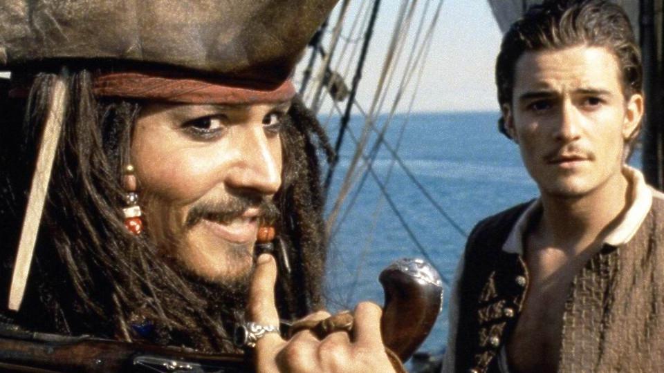 Watch Pirates of the Caribbean: The Curse of the Black Pearl (2003) Full Movie Online Free