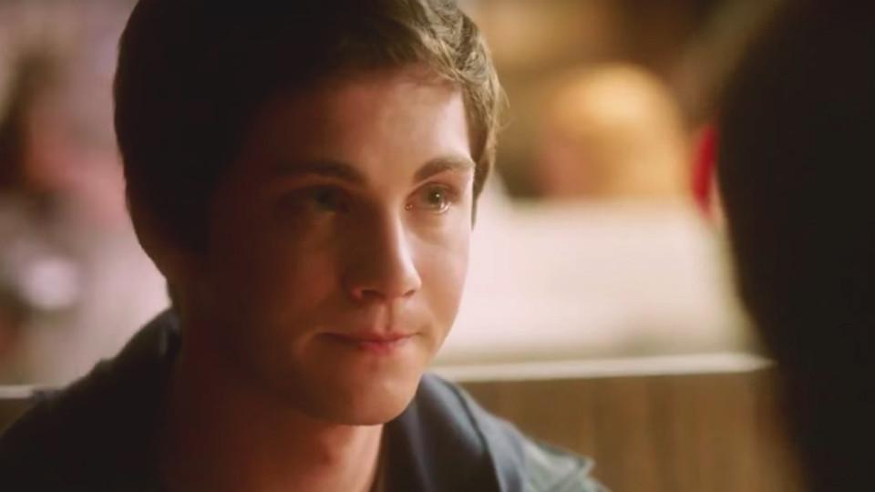 Watch The Perks of Being a Wallflower (2012) Full Movie Online Free