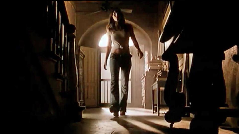 Watch The Texas Chainsaw Massacre (2003) Full Movie Online Free